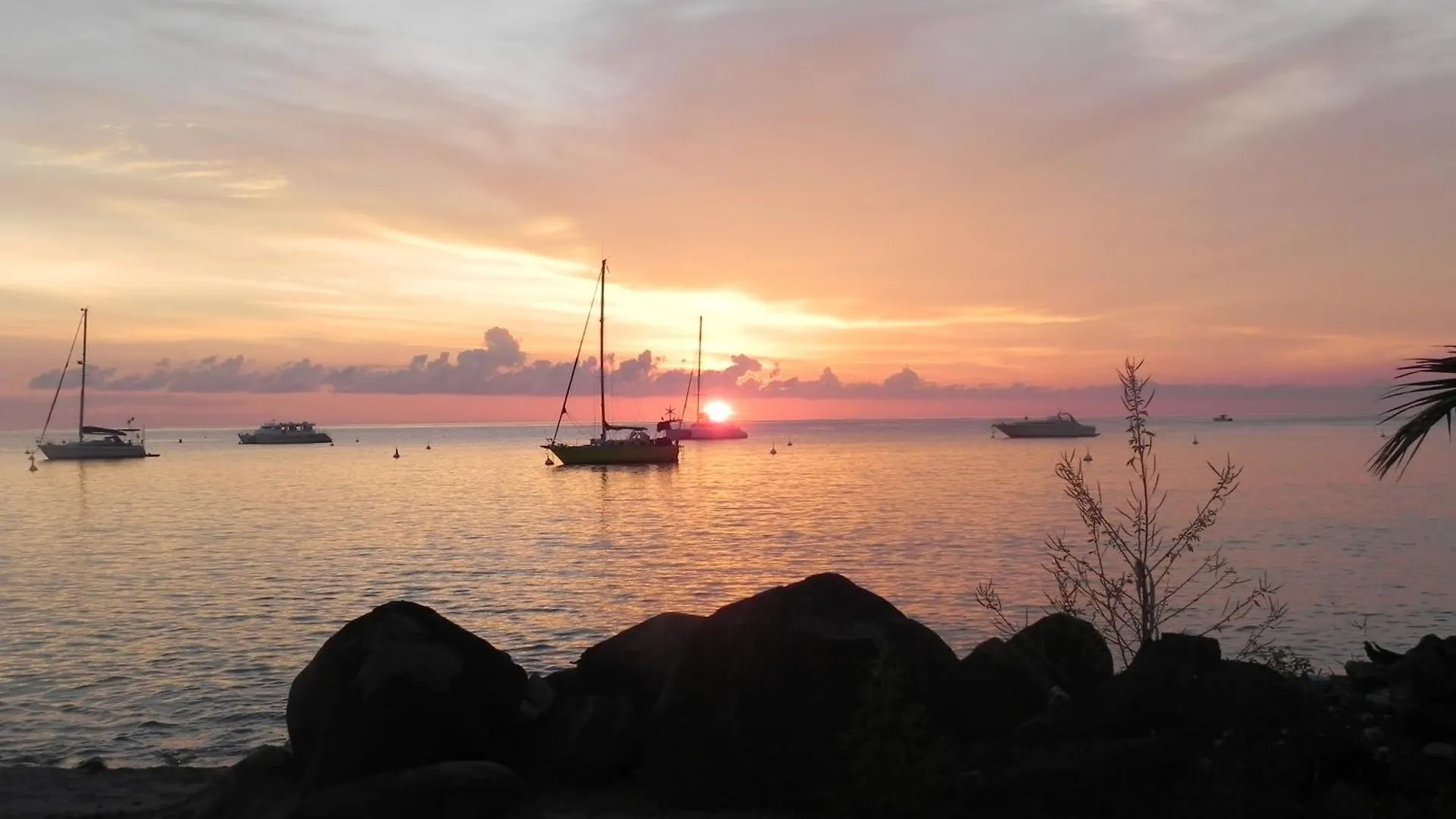 Villa Mielecajou, Entre Mer Et Montagne Deshaies 0*,  Guadeloupe